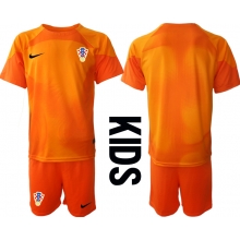 Croatia Goalkeeper Away Stadium Replica Jersey Kids World Cup 2022 Short Sleeves (+ pants)