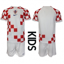 Croatia Home Stadium Replica Jersey Kids World Cup 2022 Short Sleeves (+ pants)