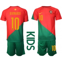 Portugal Bernardo Silva #10 Home Stadium Replica Jersey Kids World Cup 2022 Short Sleeves (+ pants)